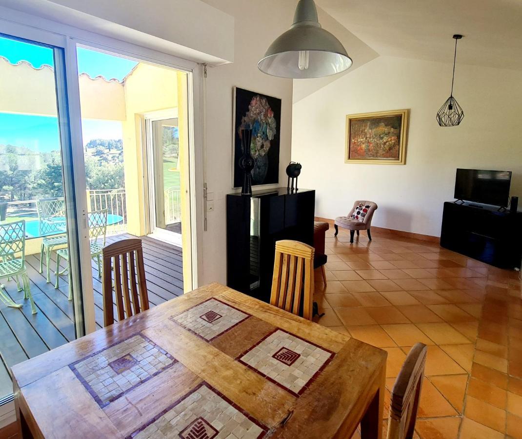 Villa Dans Cadre D'Exception - Golf, Piscine Et Tennis Prive Saint-Cyr-sur-Mer Exterior foto